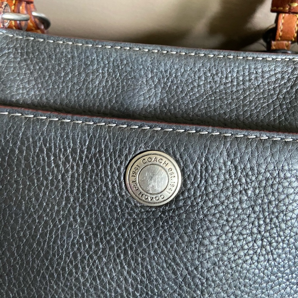 Authentic Coach Purse!! - Picture 10 of 16